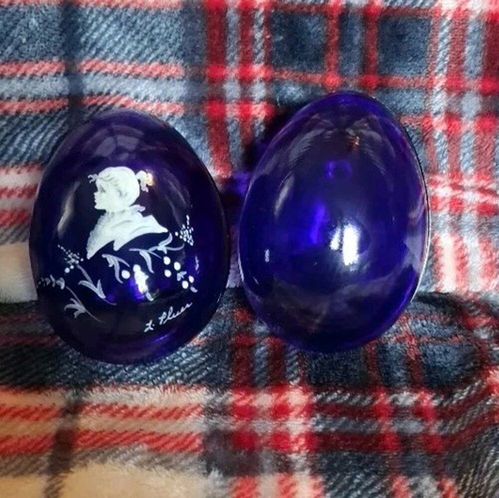 Lot Of 2 Vintage Westmoreland Cobalt Blue Glass Egg Trinket Box